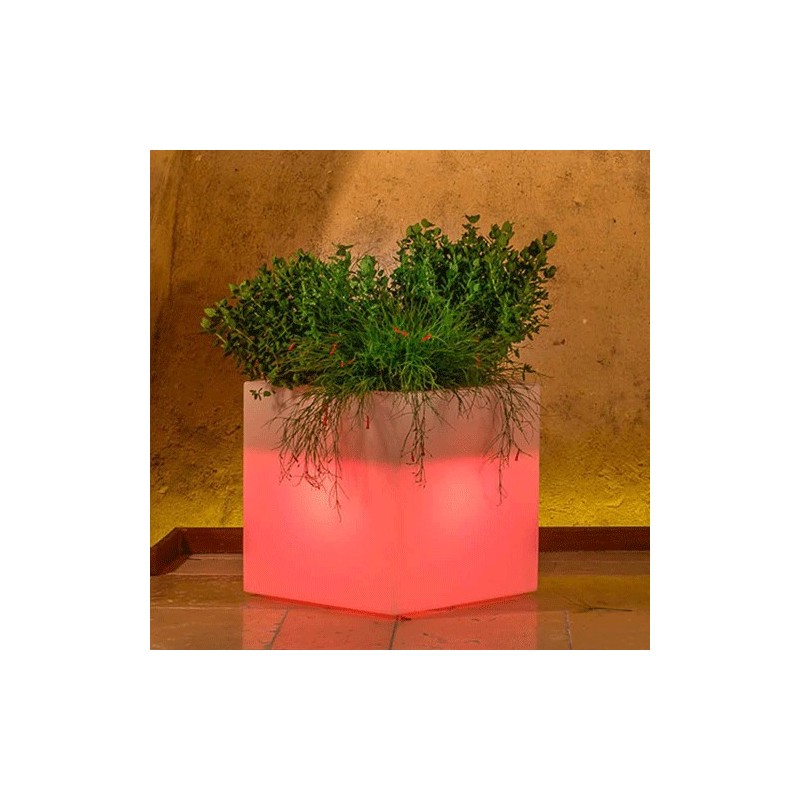 Vaso luminoso quadrato da giardino in resina bianca per esterno. Vasi luminosi da interno illuminati di luce rossa