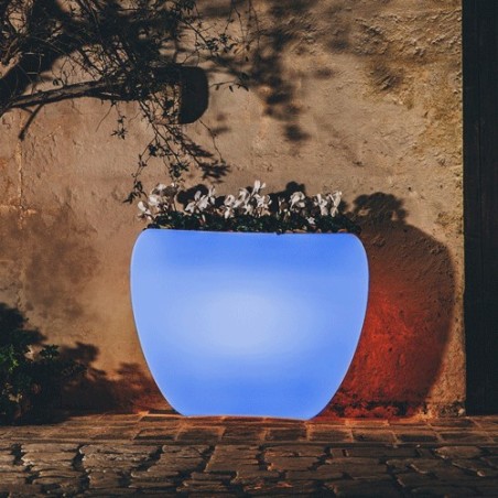Vaso luminoso da giardino in resina bianca per esterno. Vasi luminosi da interno illuminati di luce blu