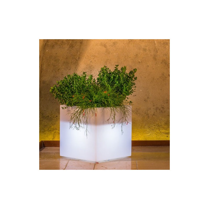 Vaso luminoso da giardino in resina bianca per esterno. Vasi da interno illuminati di luce bianca