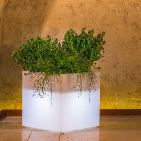 Vaso luminoso da giardino in resina bianca per esterno. Vasi da interno illuminati di luce bianca