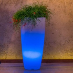 Vaso luminoso da giardino per esterno. Vasi illuminati di luce blu