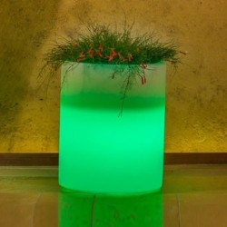 Vaso luminoso da giardino in resina bianca per esterno. Vasi luminosi da interno illuminati di luce verde