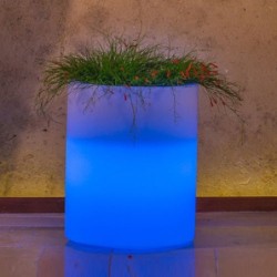 Vaso luminoso da giardino in resina bianca per esterno. Vasi luminosi da interno illuminati di luce blu