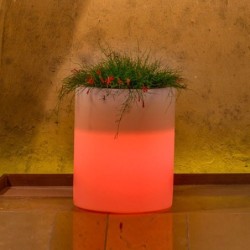 Vaso luminoso da giardino in resina bianca per esterno. Vasi luminosi da interno illuminati di luce rossa