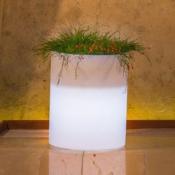 Vaso luminoso da giardino in resina bianca per esterno. Vasi luminosi da interno illuminati di luce bianca