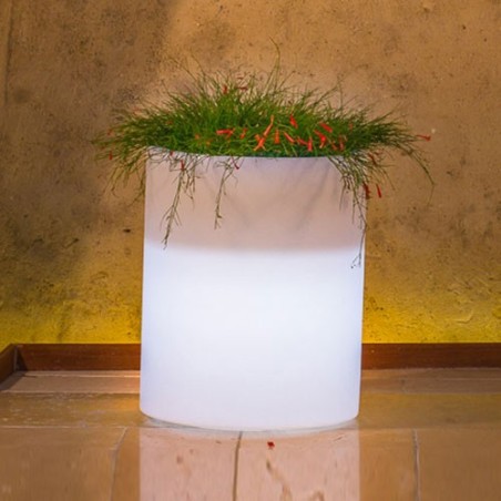 Vaso luminoso da giardino in resina bianca per esterno. Vasi luminosi da interno illuminati di luce bianca